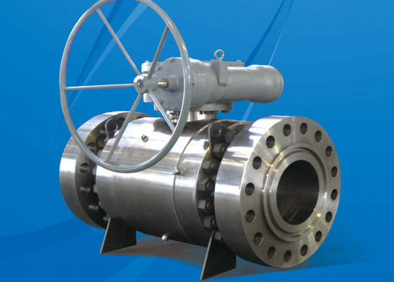 Ciśnienie podłączenia paska klasa 600 Trunnion Mounted Ball Valve Worm Bevel Gear Box Fireproof Antistatic Design